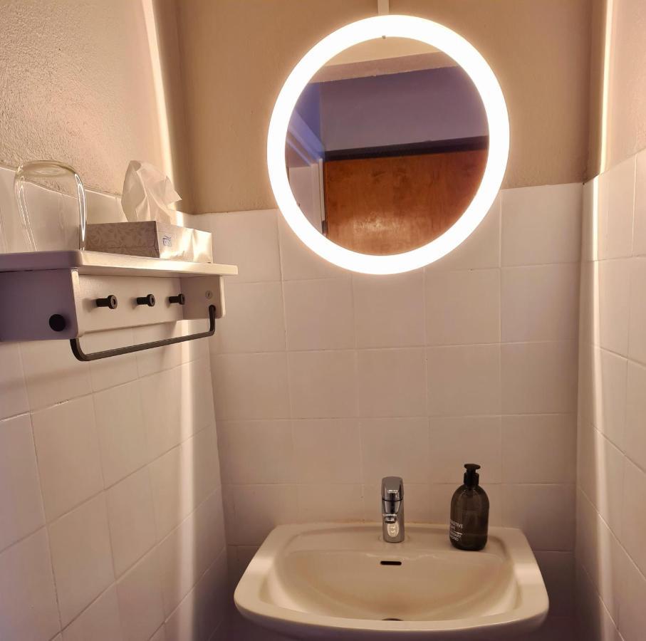 Dala-Jaerna Hotell Och Vandrarhem エクステリア 写真