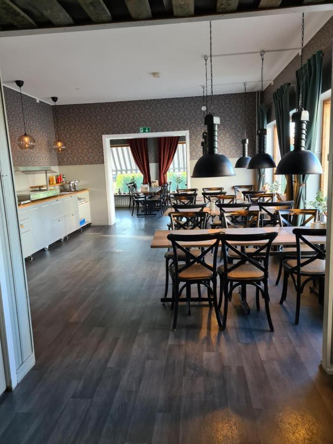 Dala-Jaerna Hotell Och Vandrarhem エクステリア 写真