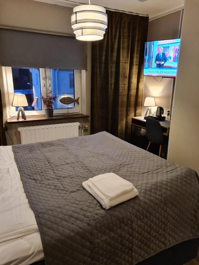 Dala-Jaerna Hotell Och Vandrarhem エクステリア 写真